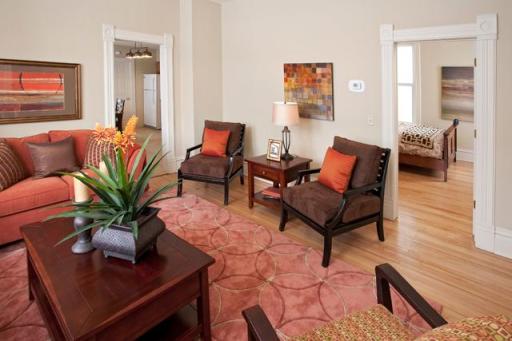 89 Atwater St Living Room