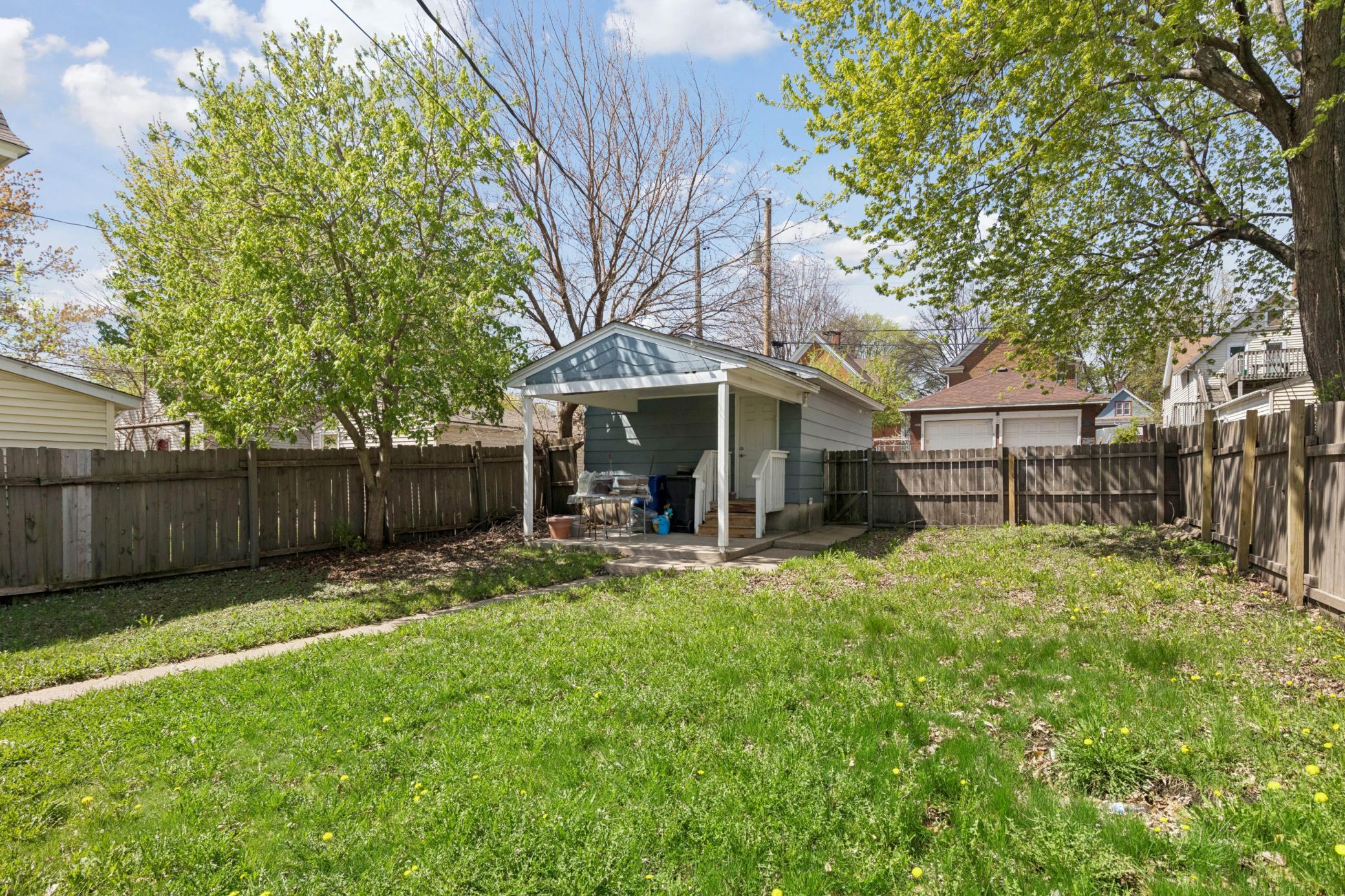 1003 Woodbridge St
