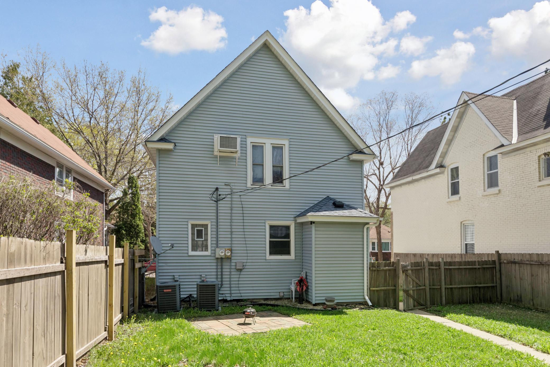 1003 Woodbridge St