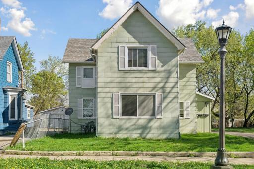 599 Reaney Ave