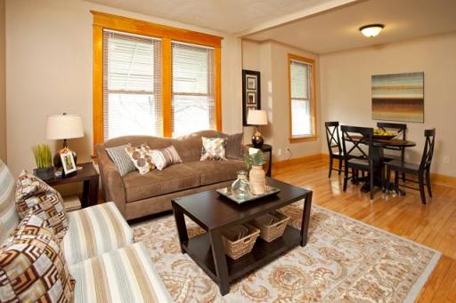 947 Minnehaha Ave Living/Dining Room