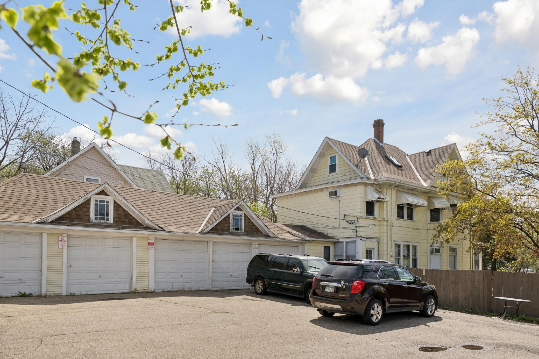 947 Minnehaha Ave