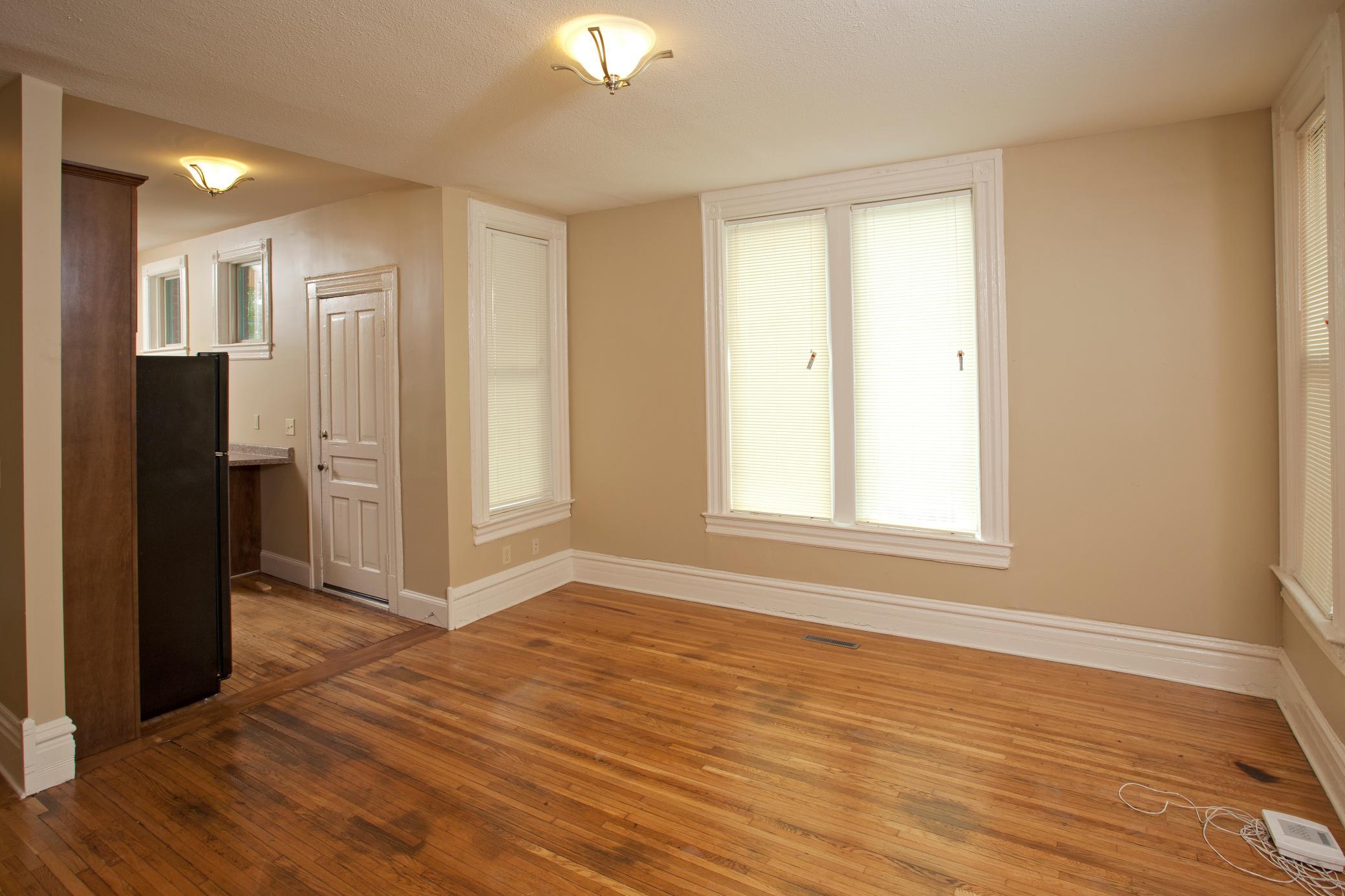 686 Bradley St Living Room