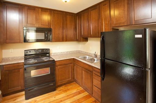 686 Bradley St Kitchen