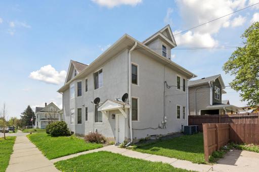 697 Cook Ave