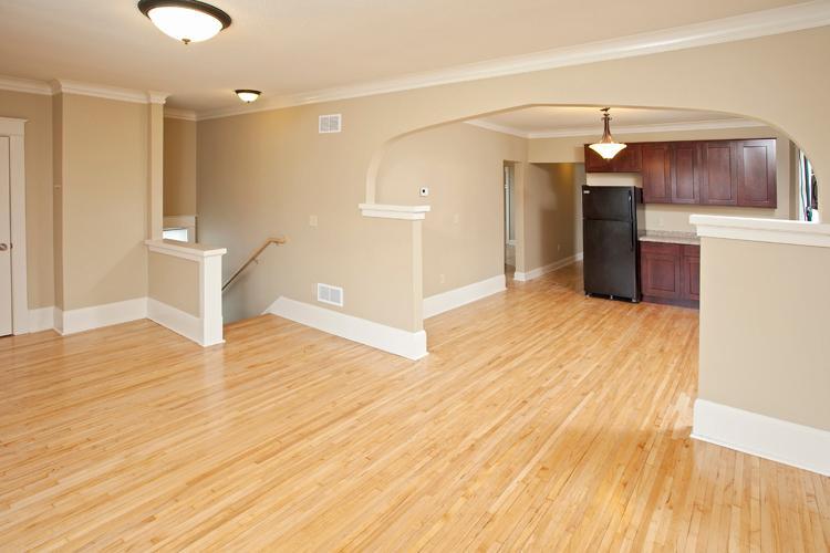856 Burr Ave Living Room