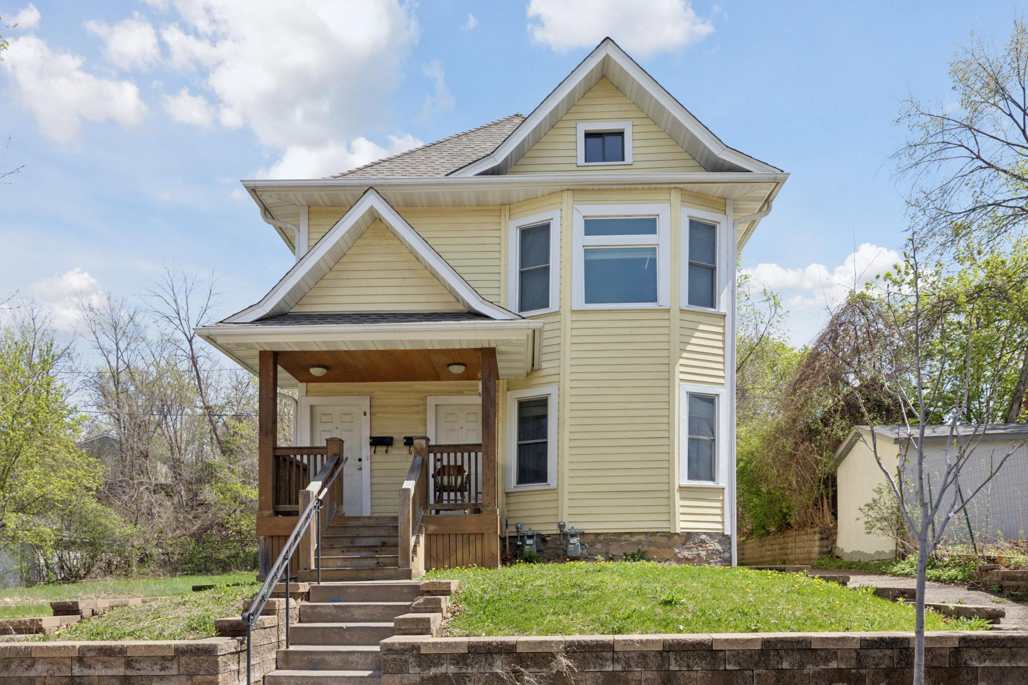 856 Burr Ave