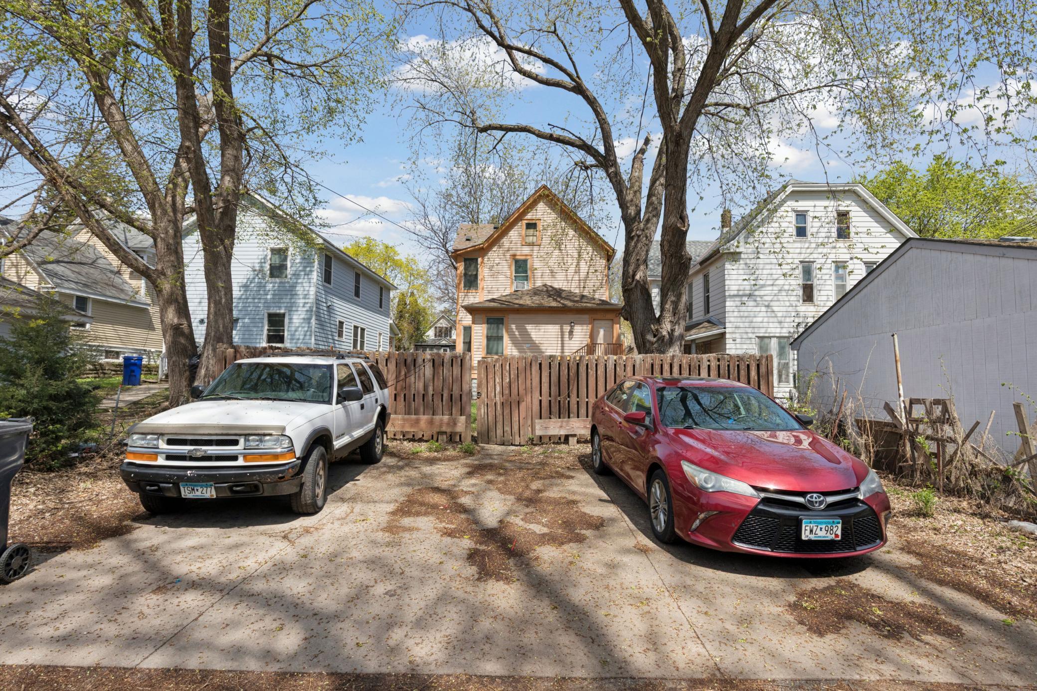 732 Jessamine Ave