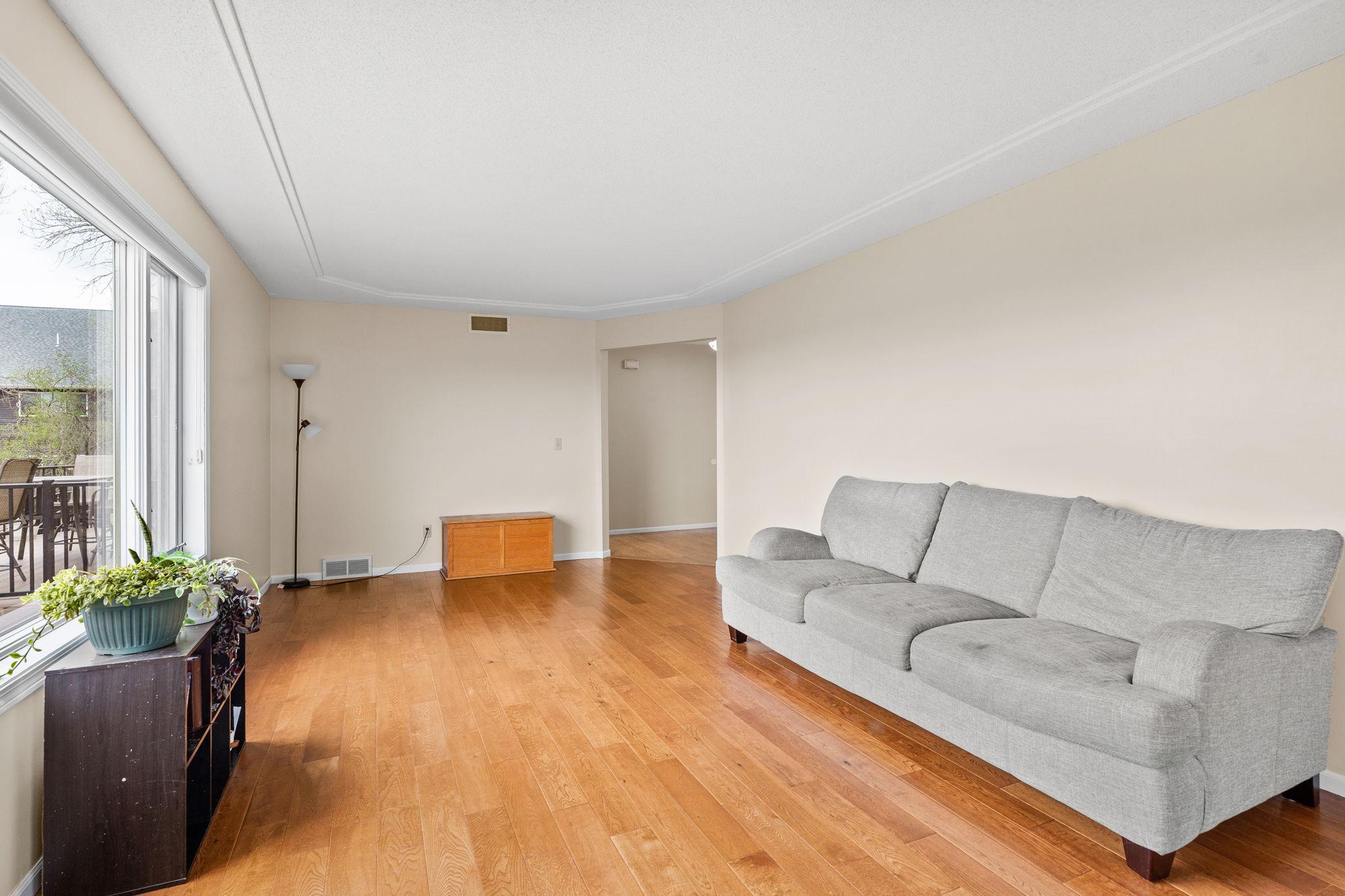 36-web-or-mls-602-6th-st-s.jpg