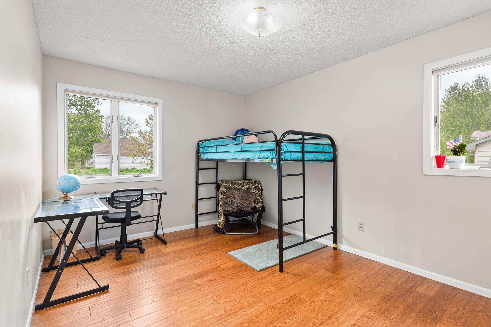 38-web-or-mls-602-6th-st-s.jpg
