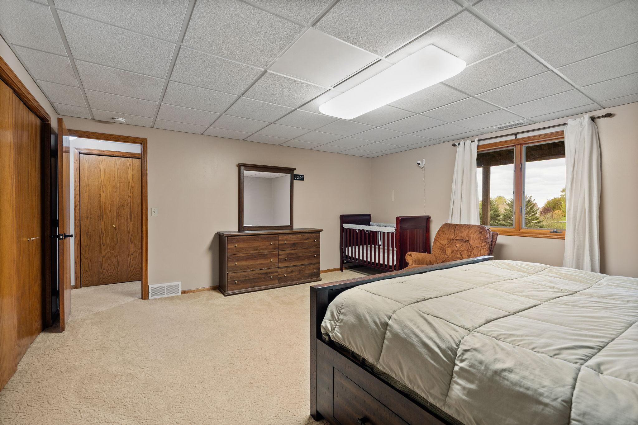 52-web-or-mls-602-6th-st-s.jpg
