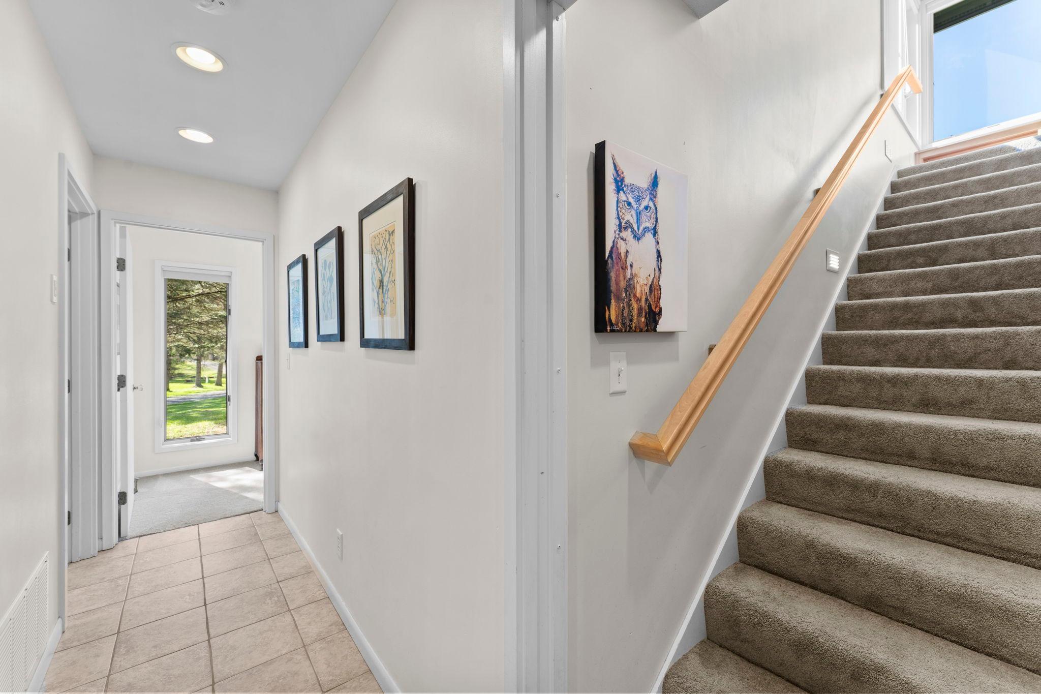 66-web-or-mls-1711 W Church Rd-456.jpg