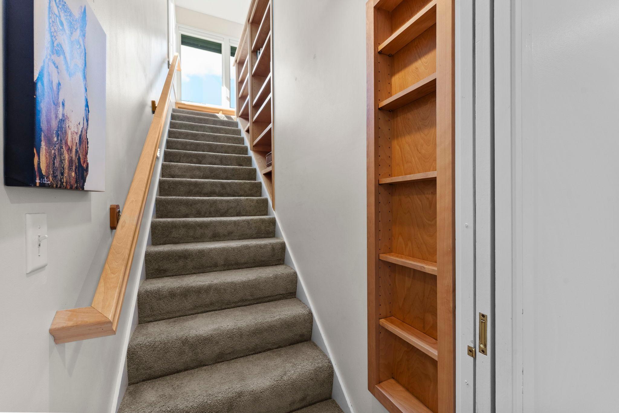 67-web-or-mls-1711 W Church Rd-511.jpg