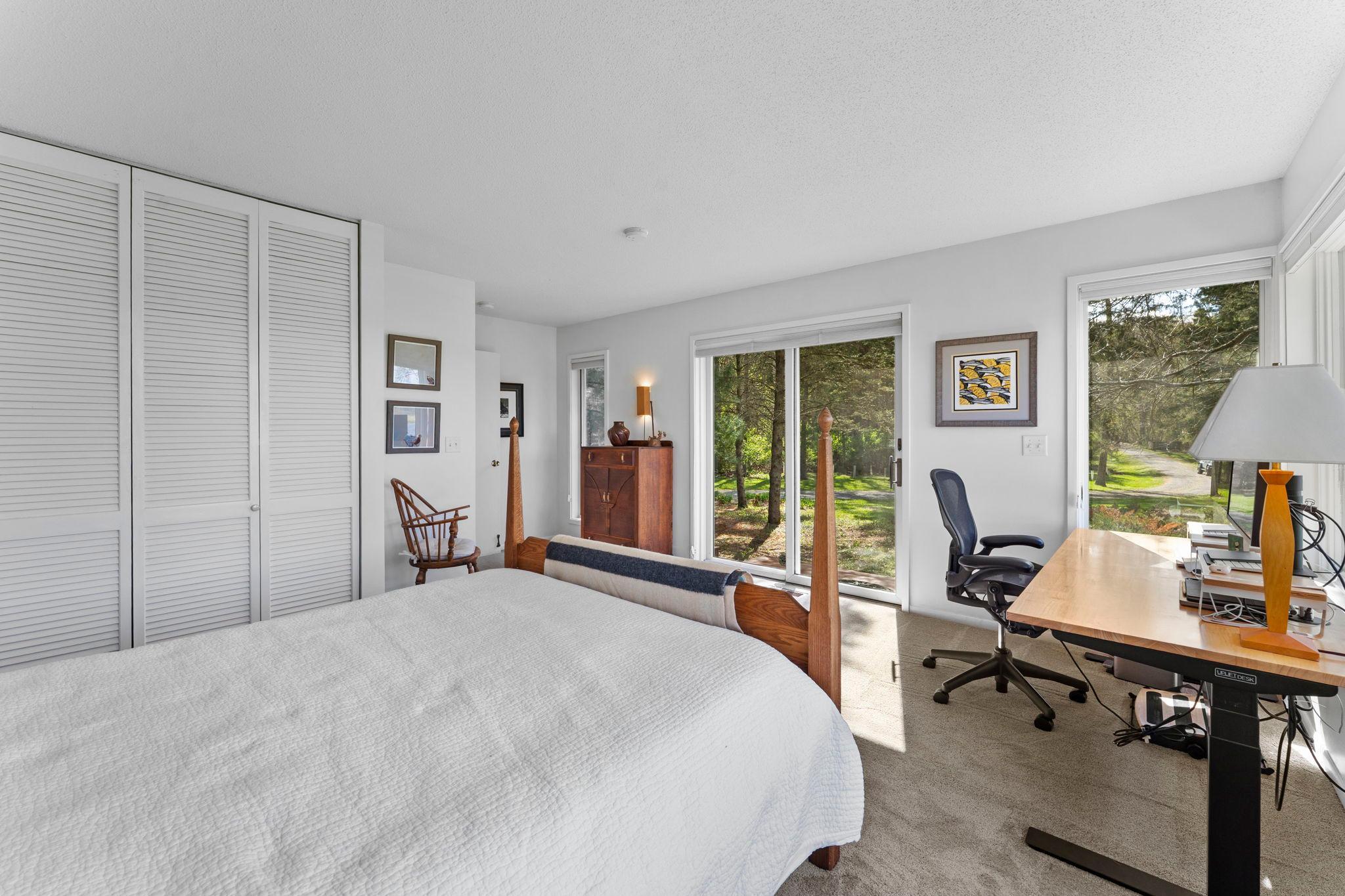 58-web-or-mls-1711 W Church Rd-496.jpg