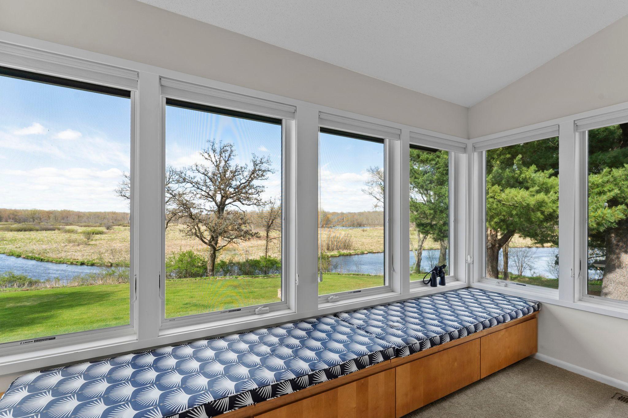 72-web-or-mls-1711 W Church Rd-531.jpg