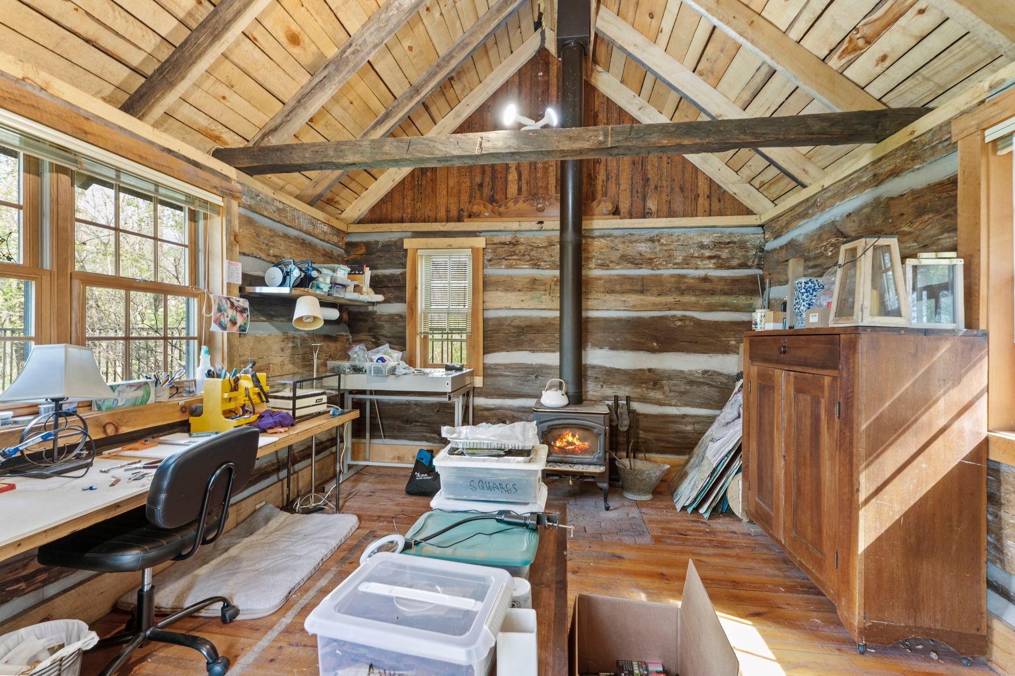 115-web-or-mls-1711 W Church Rd-211.jpg