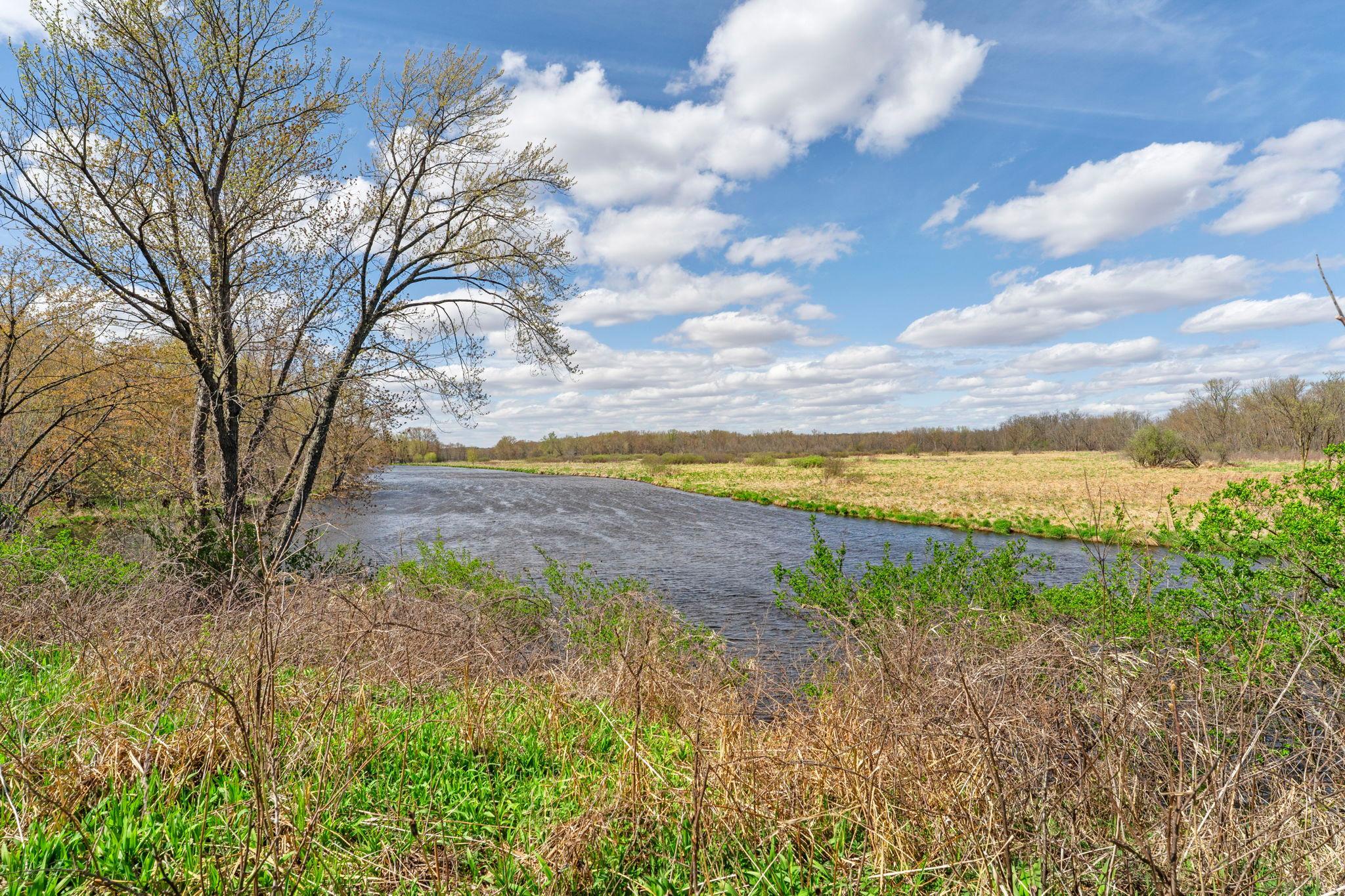 88-web-or-mls-1711 W Church Rd-129.jpg
