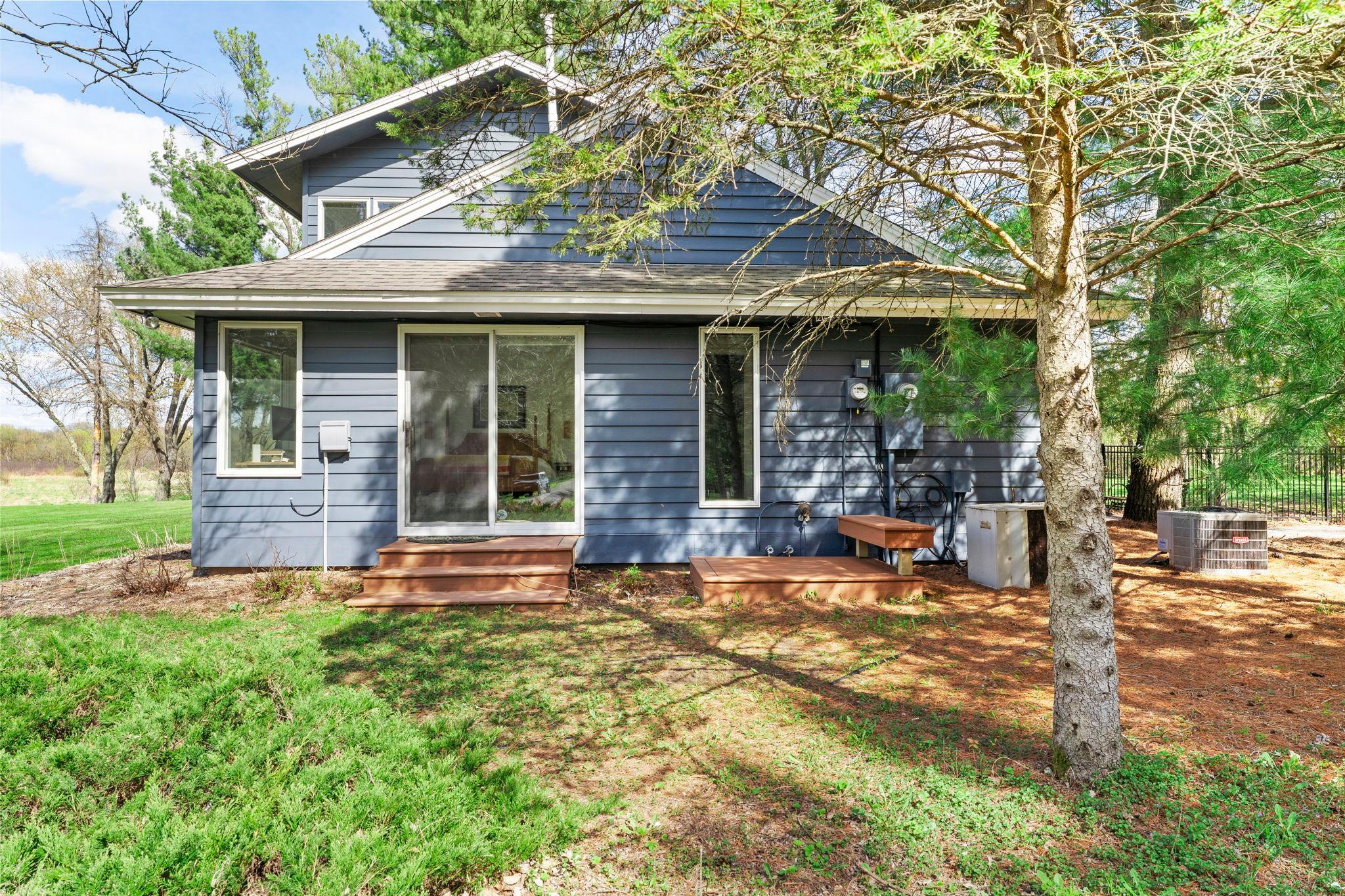 97-web-or-mls-1711 W Church Rd-244.jpg