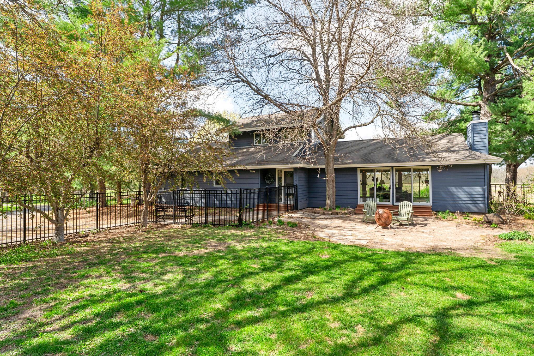 15-web-or-mls-1711 W Church Rd-224.jpg