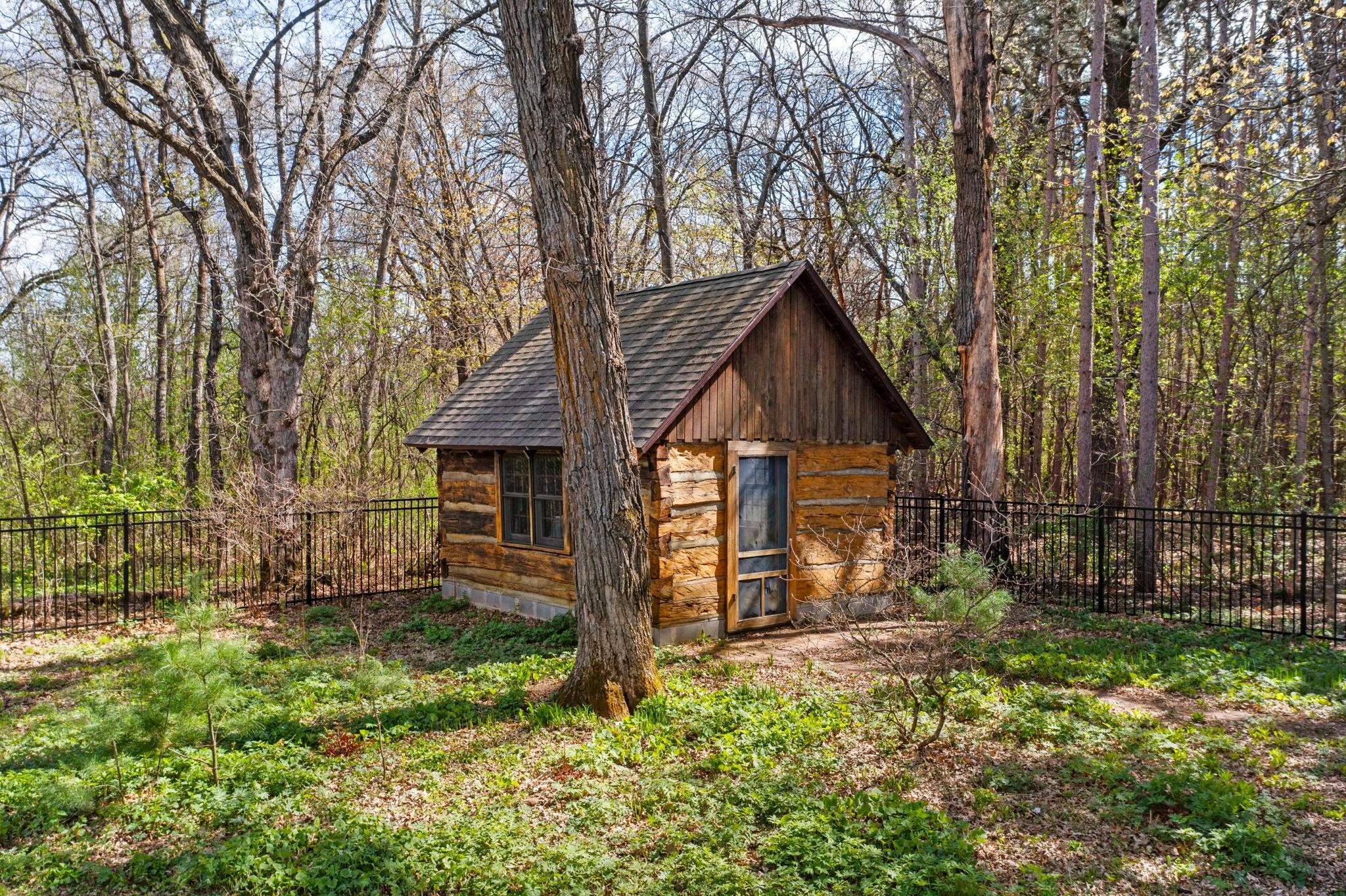 100-web-or-mls-1711 W Church Rd-82.jpg