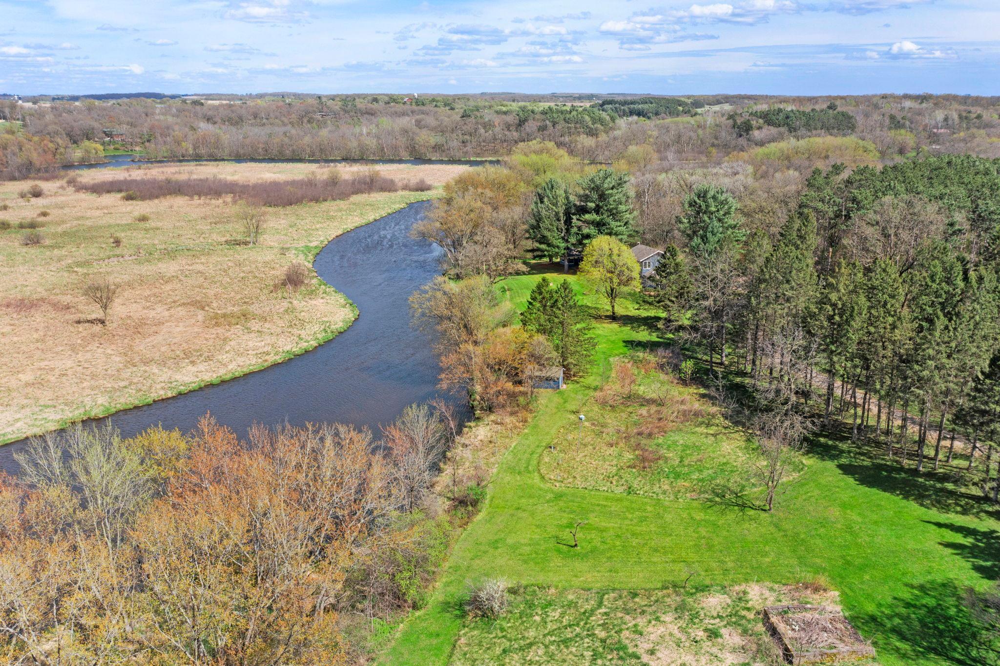 126-web-or-mls-1711 W Church Rd-100.jpg