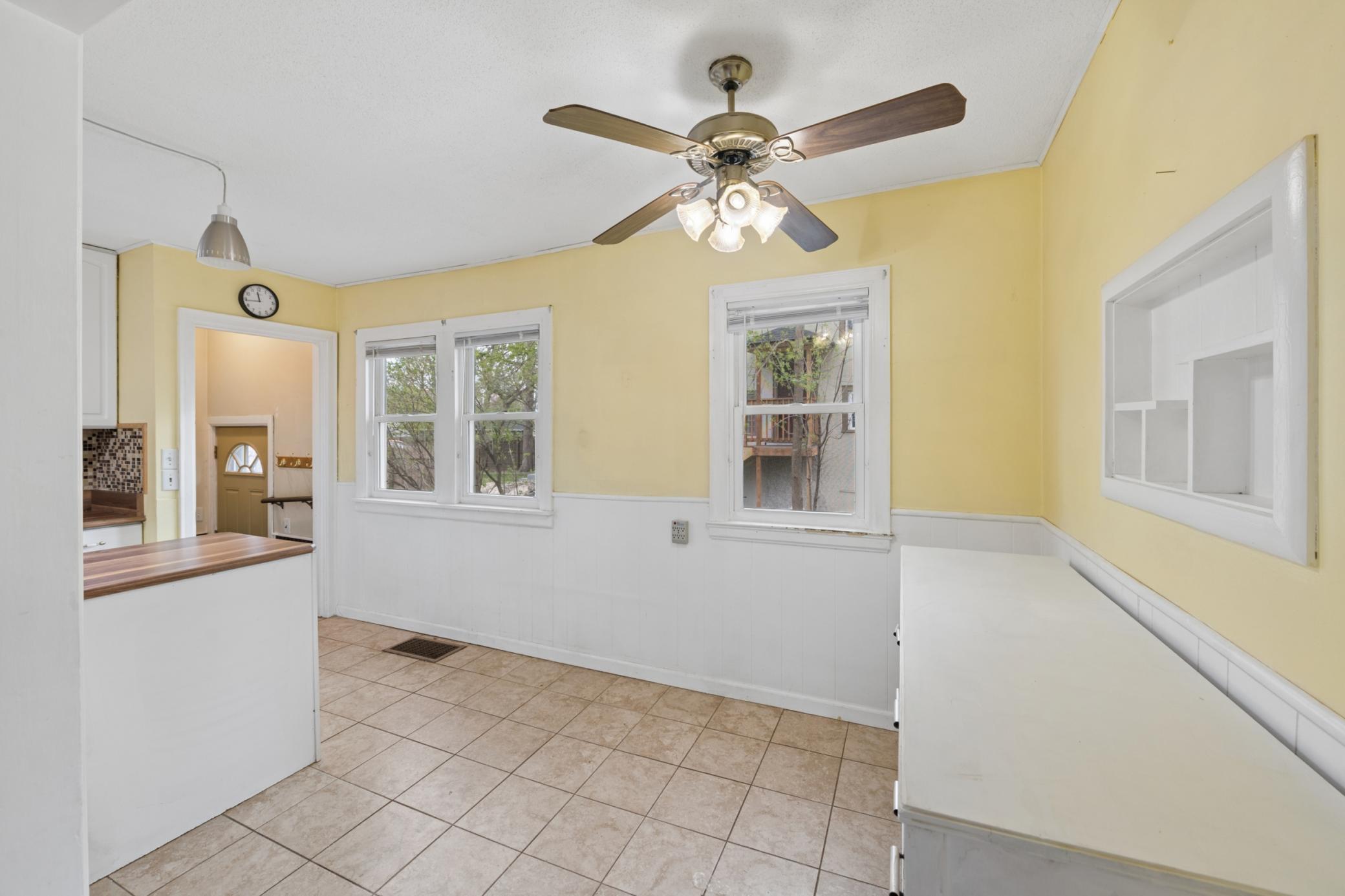 Breakfast Dining area on tile floors