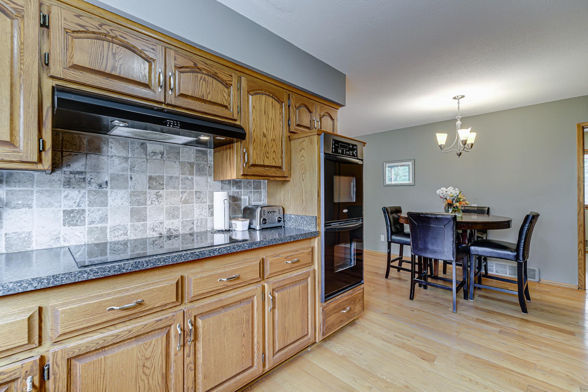 Kitchen-Informal-Dining (4).jpg