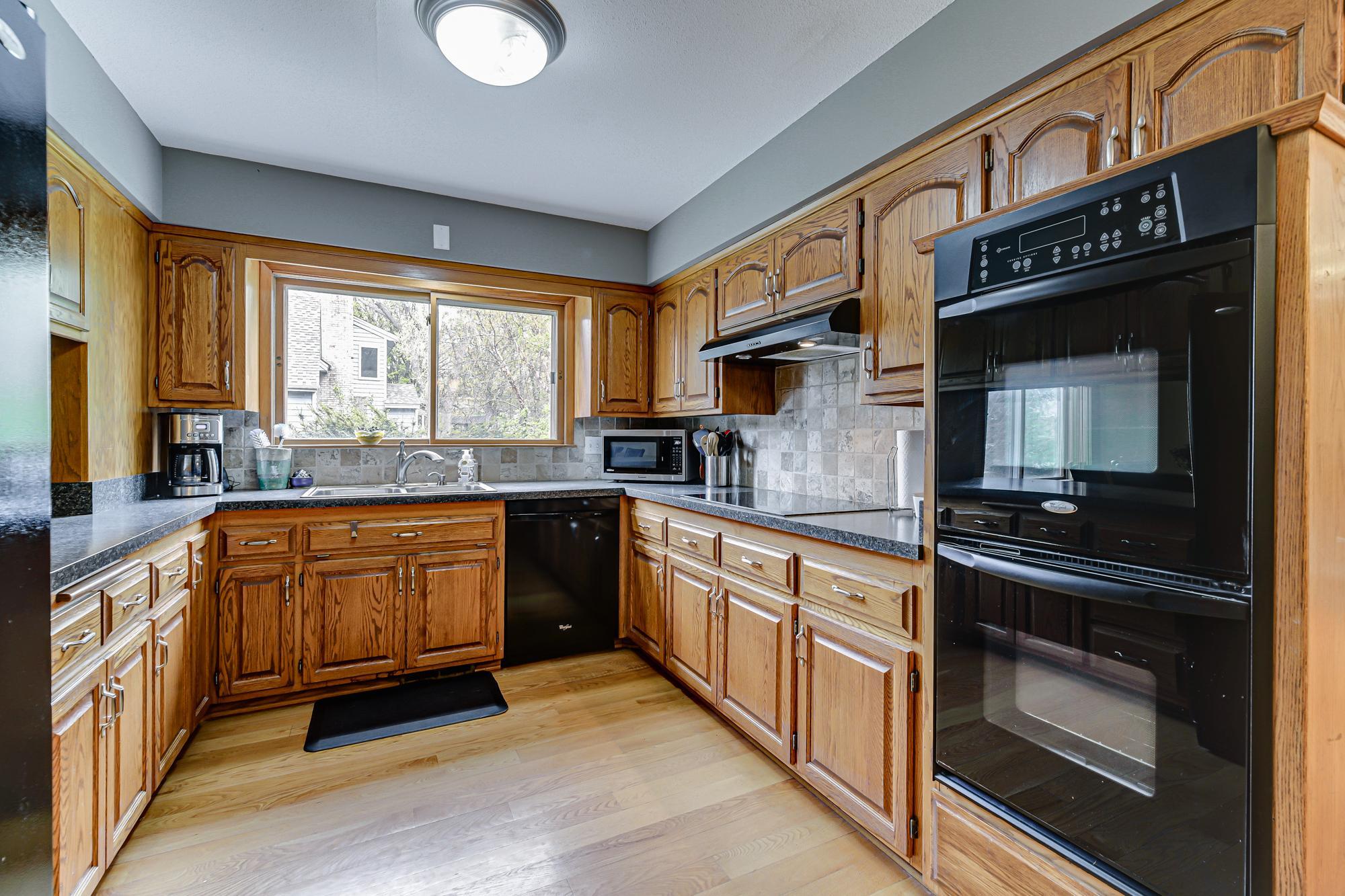 Kitchen-Informal-Dining (1).jpg