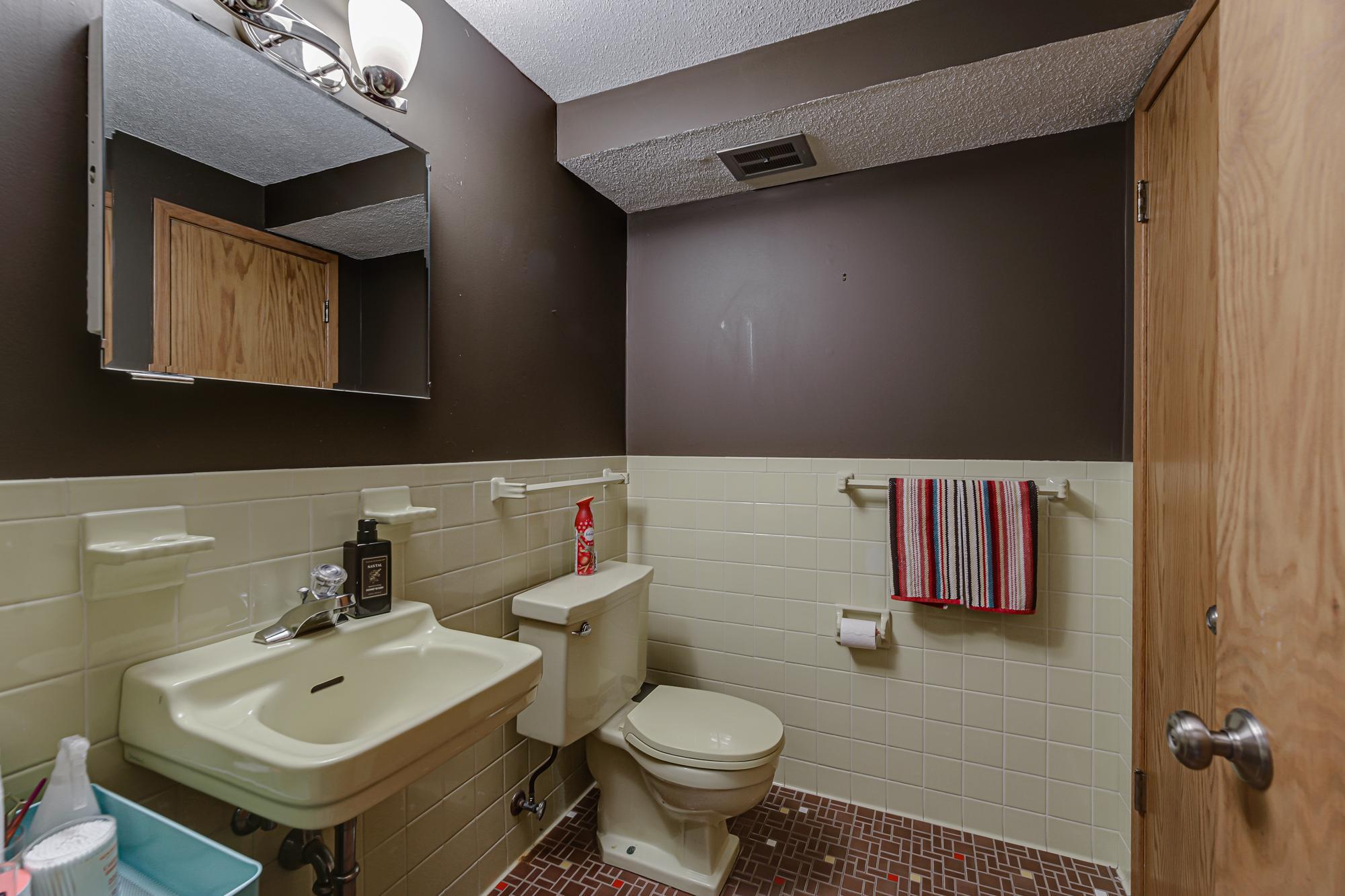 Bathroom-Lower-Level.jpg