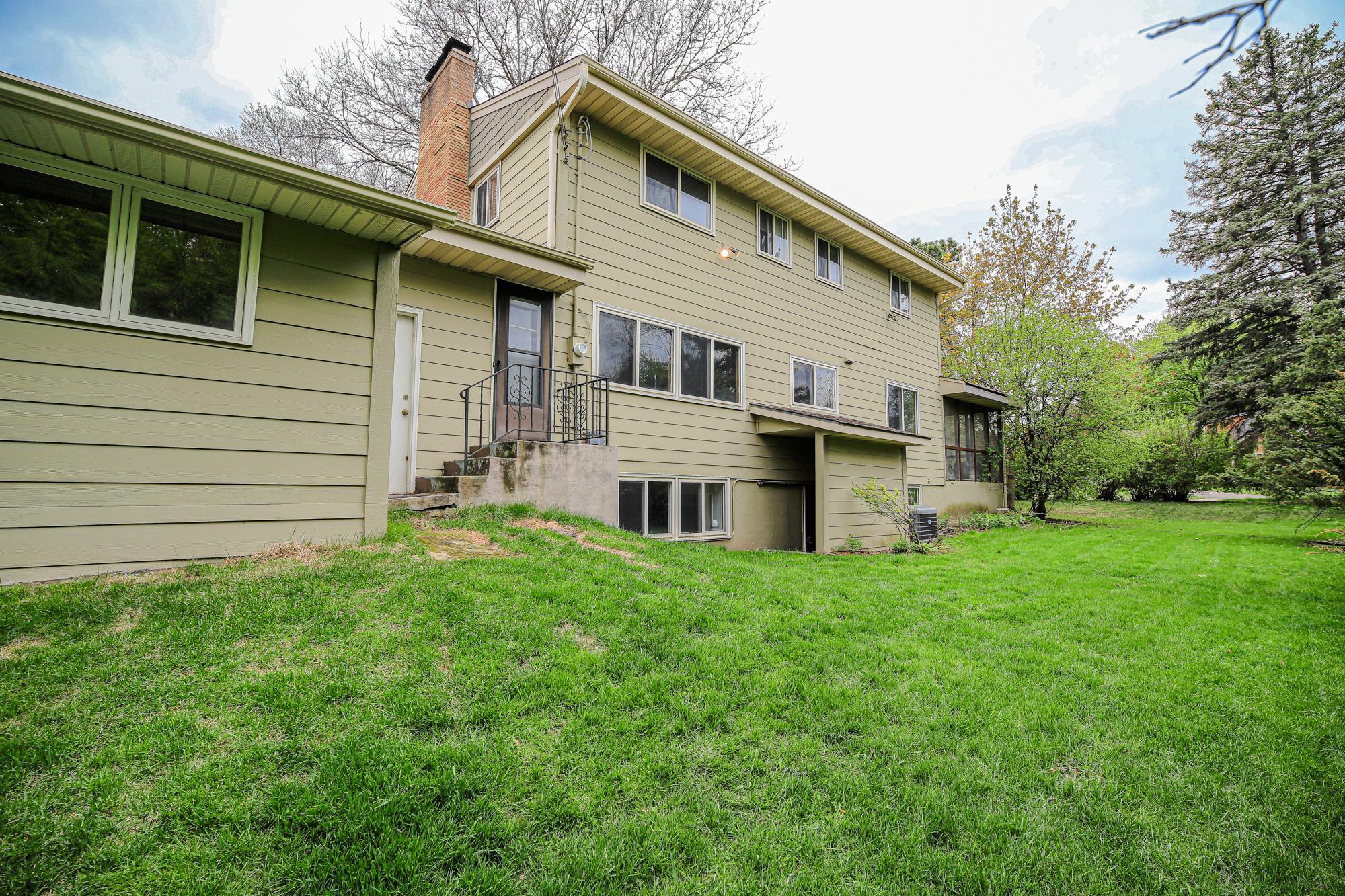 Rear-Exterior.jpg