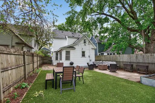 819 26th Avenue NE, Minneapolis, MN 55418