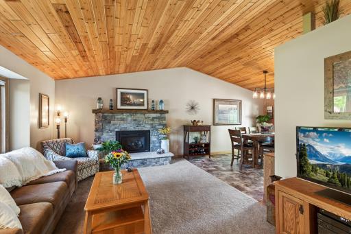 17125 Hemlock Court, Lakeville, MN 55044