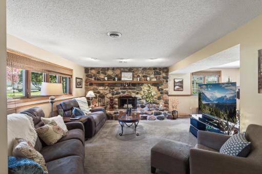 17125 Hemlock Court, Lakeville, MN 55044