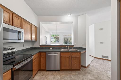 2162 Water Lilly Lane, 1002, Eagan, MN 55122