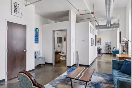 350 Saint Peter Street, 1012, Saint Paul, MN 55102