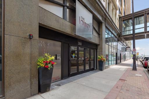 350 Saint Peter Street, 1012, Saint Paul, MN 55102