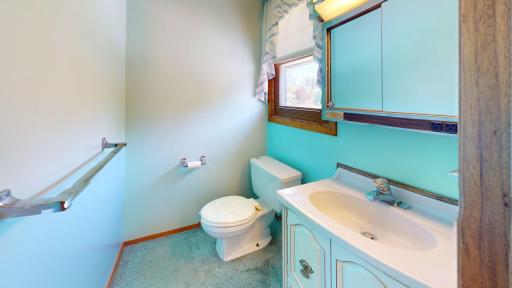 406 Giles Place, Albert Lea, MN 56007