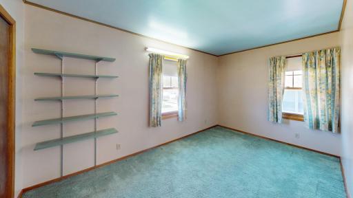406 Giles Place, Albert Lea, MN 56007