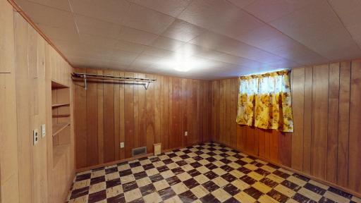 406 Giles Place, Albert Lea, MN 56007