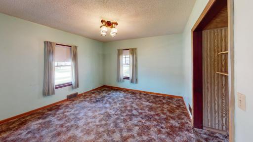406 Giles Place, Albert Lea, MN 56007