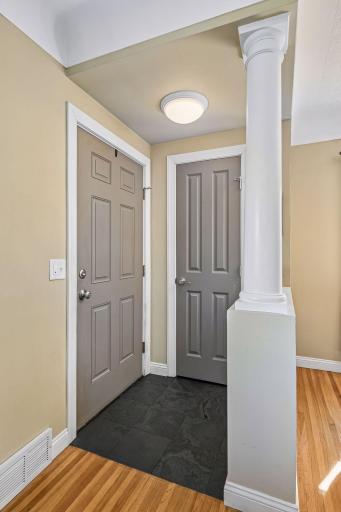 5801 Zenith Avenue S, Edina, MN 55410