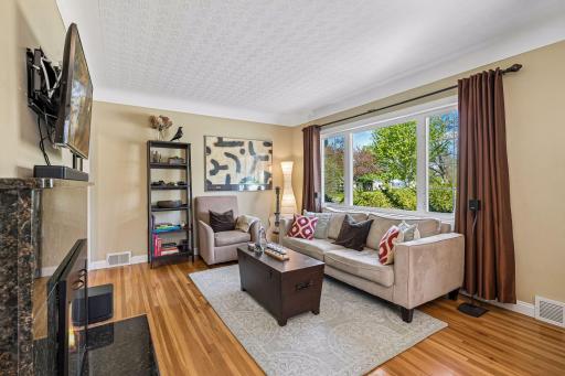 5801 Zenith Avenue S, Edina, MN 55410