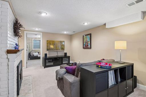 5801 Zenith Avenue S, Edina, MN 55410
