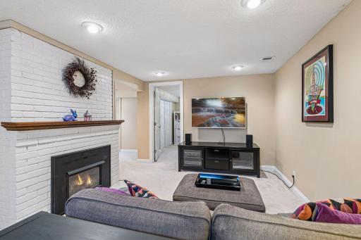 5801 Zenith Avenue S, Edina, MN 55410