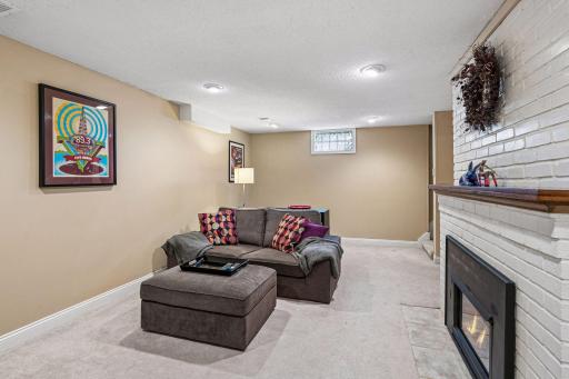 5801 Zenith Avenue S, Edina, MN 55410