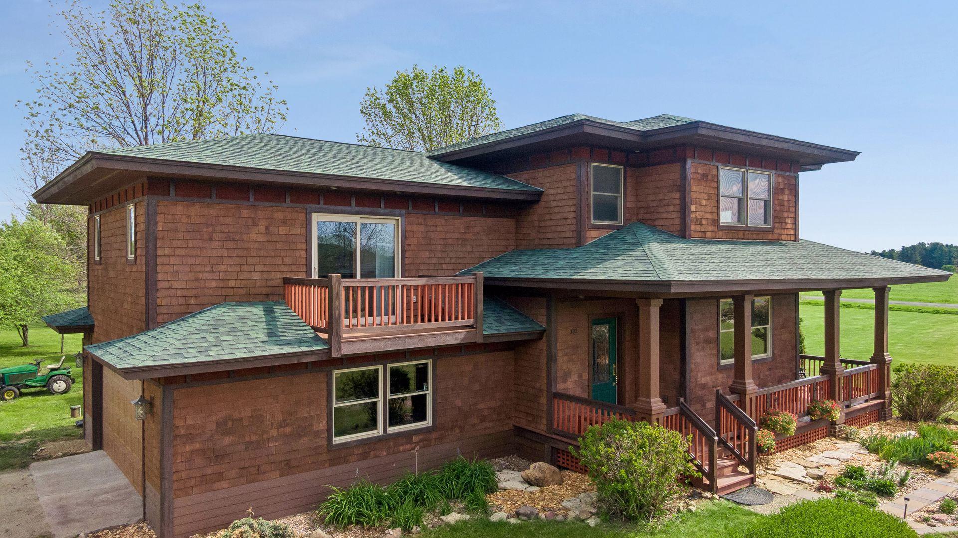 392 Old Cemetery Road , River Falls, WI 54022