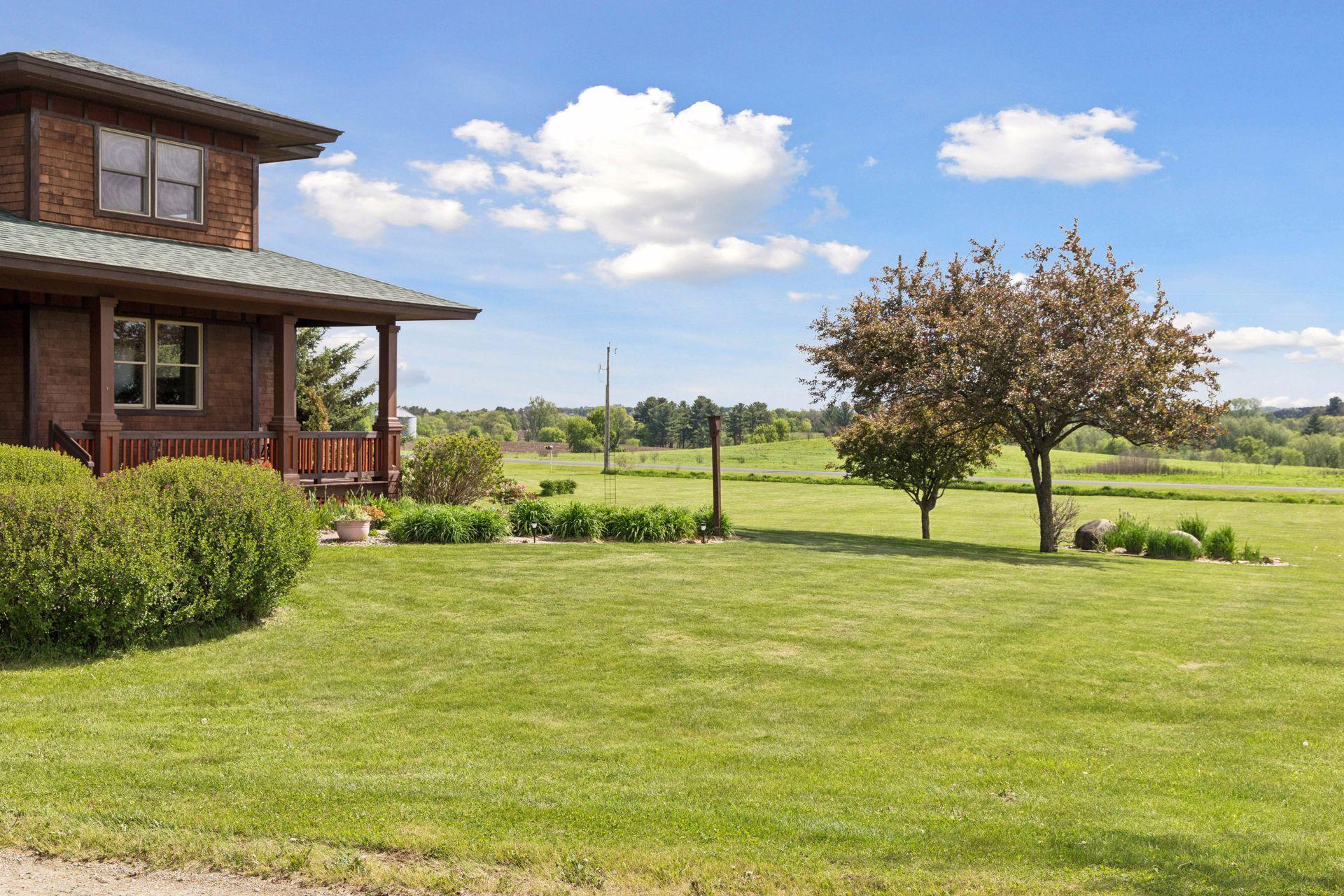 392 Old Cemetery Road , River Falls, WI 54022