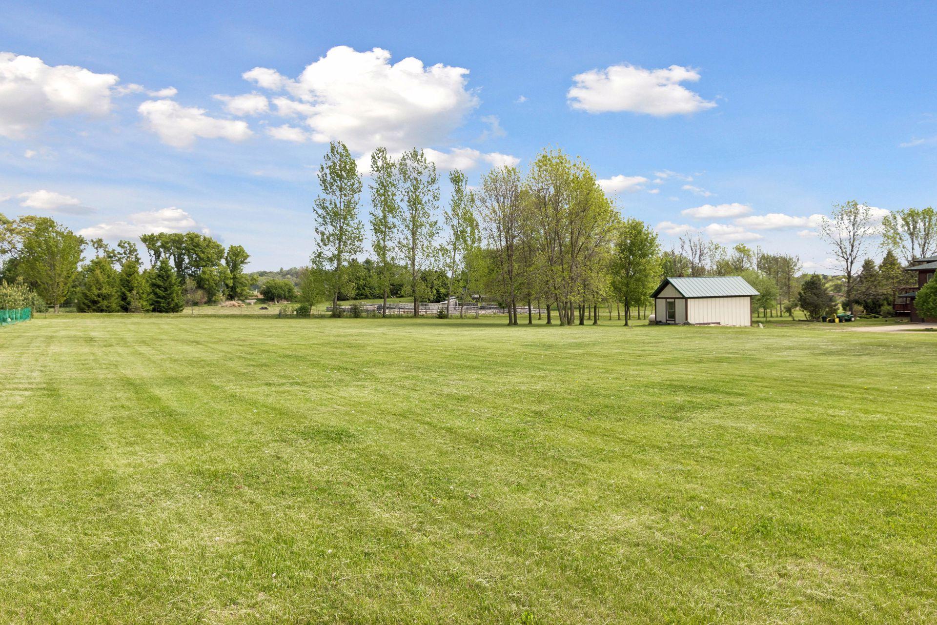 392 Old Cemetery Road , River Falls, WI 54022