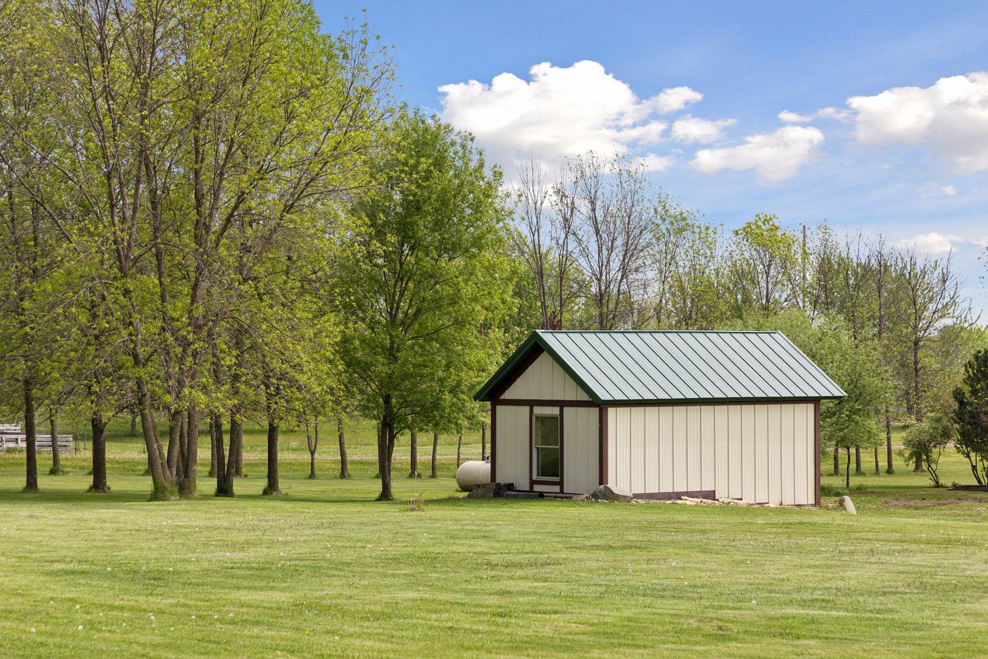 392 Old Cemetery Road , River Falls, WI 54022