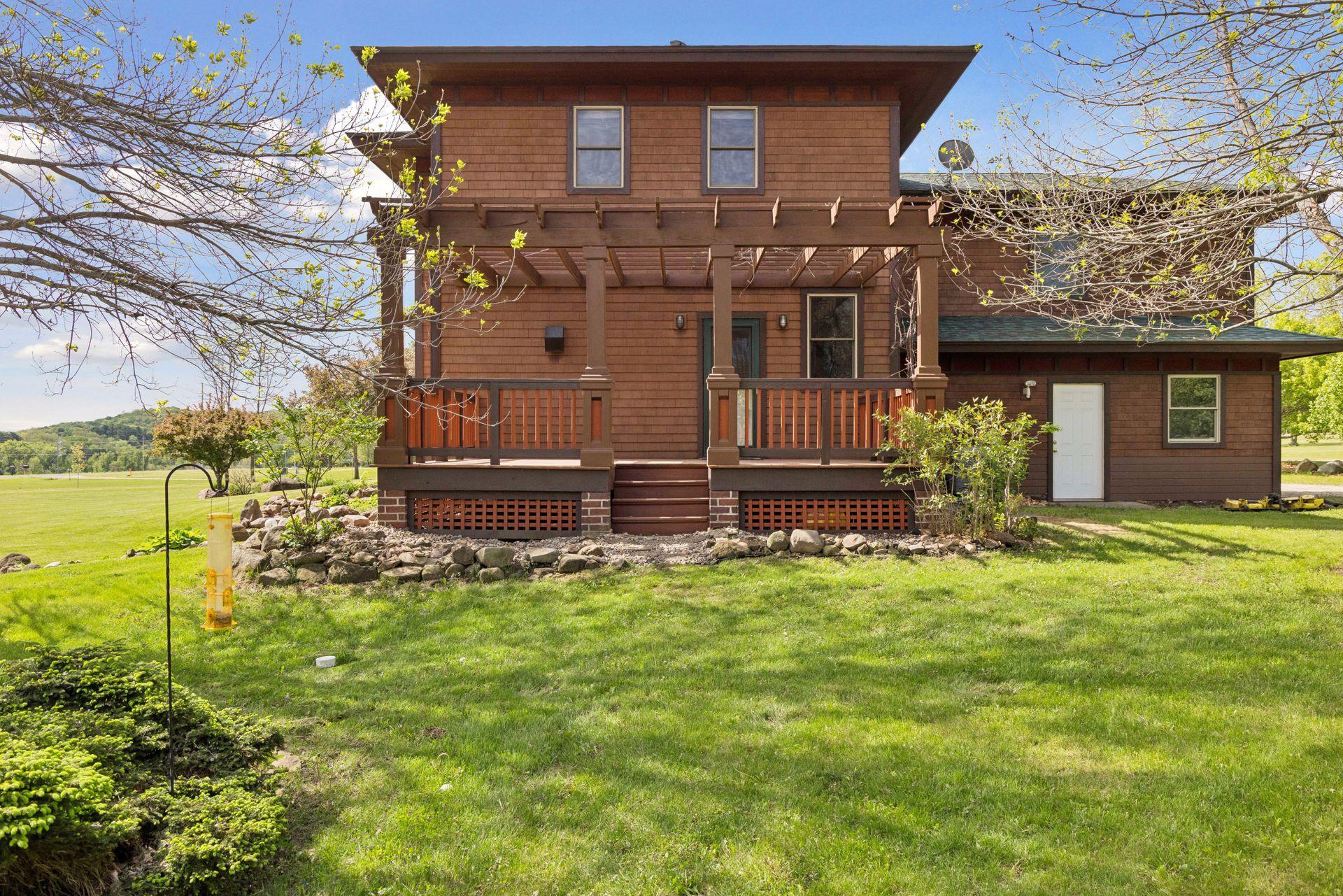 392 Old Cemetery Road , River Falls, WI 54022